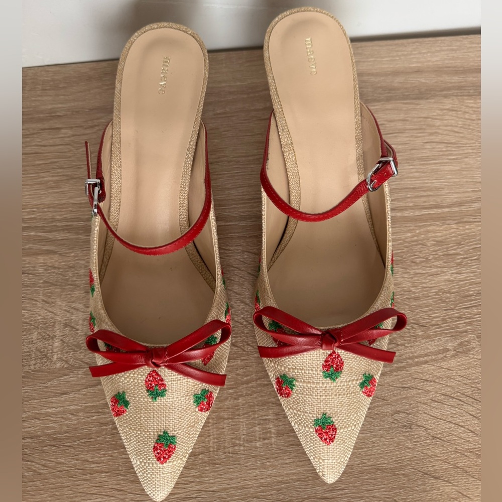 Maeve Straw Pointed-Toe Slingback Heels with Red Strawberry Embroidery - Picture 2 of 8